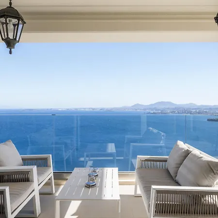 Villa Monte Leone By Konnect With Pool, Hot Tub, & Stunning Seaview *