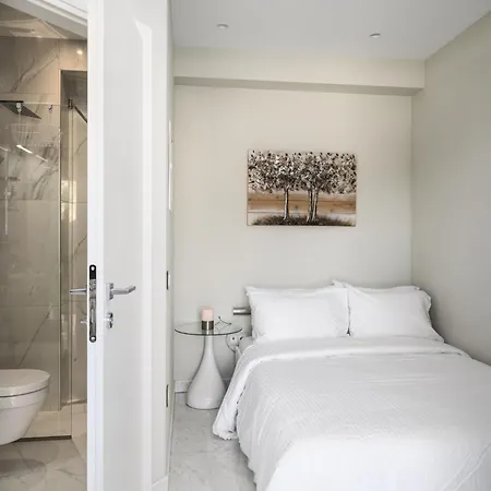 Monte Leone By Konnect With Pool, Hot Tub, & Stunning Seaview *